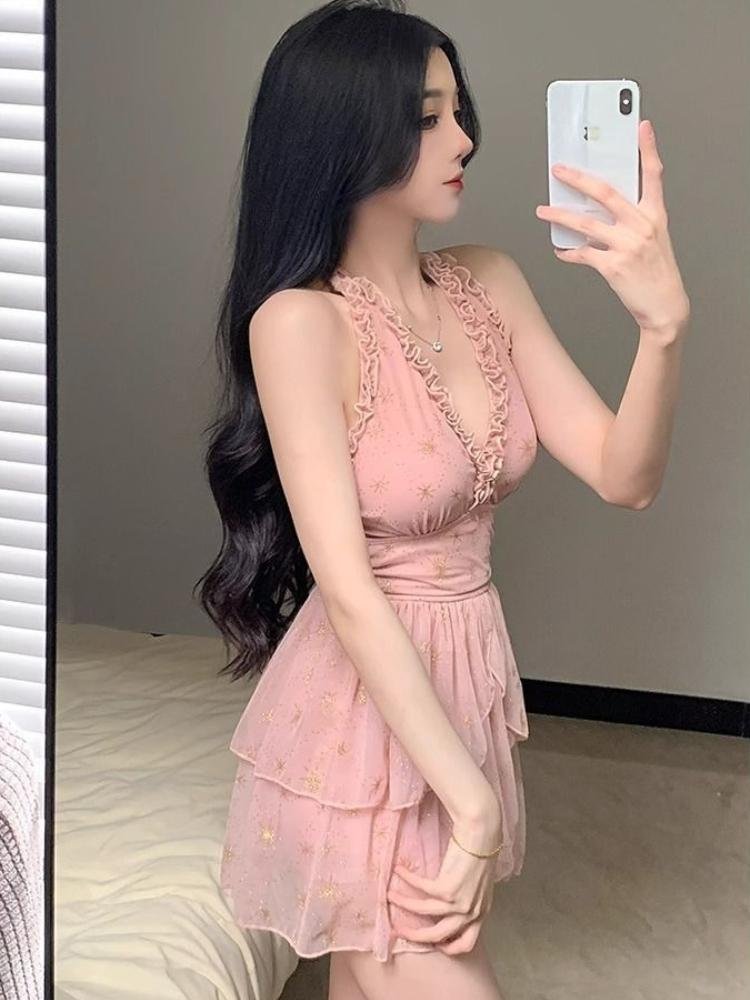 Skirts - ชุดว่ายน้ำวันพีซแบบกระโปรงสำหรับผู้หญิง รุ่นปี 2026 ช่วยเก็บหน้าท้อง แต่งระบายชายกระโปรง ทรงเข้ารูป