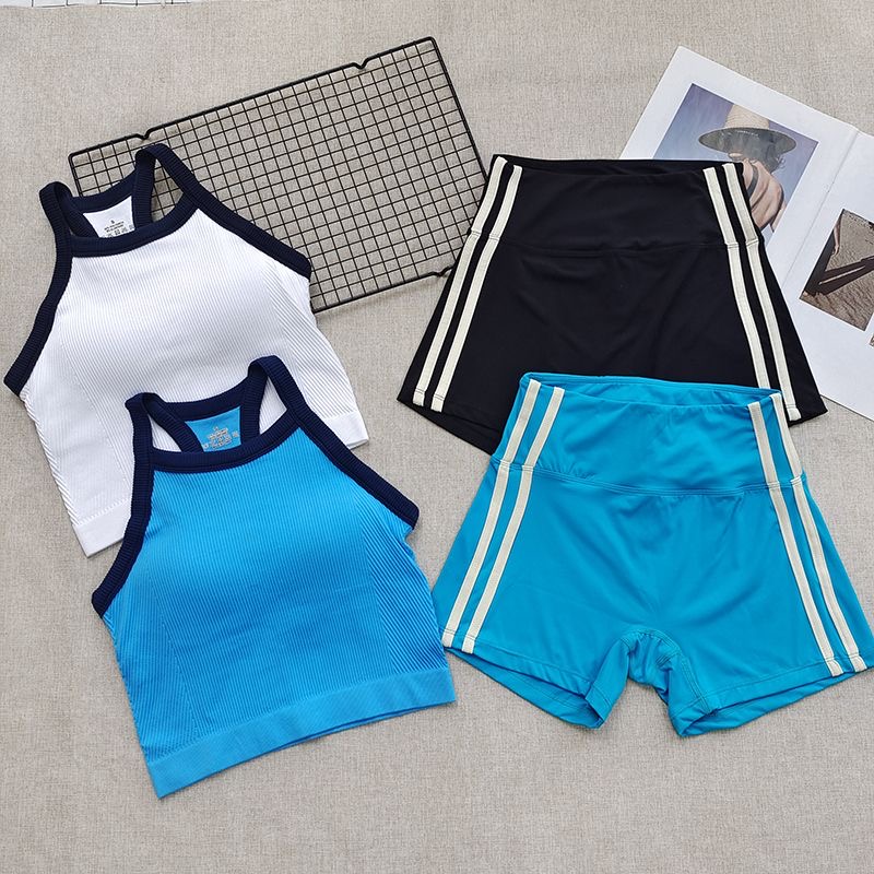 ชุดออกกำลังกายผู้หญิงแบบรัดรูป - Seamless Ribbed Workout Tank Top บทวิจารณ์และราคา